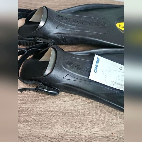 Cressi Palau Short Snorkeling Fins with Mesh Bag, Yellow, X-Small/MEDIUM .ITALY. - Picture 4 of 4